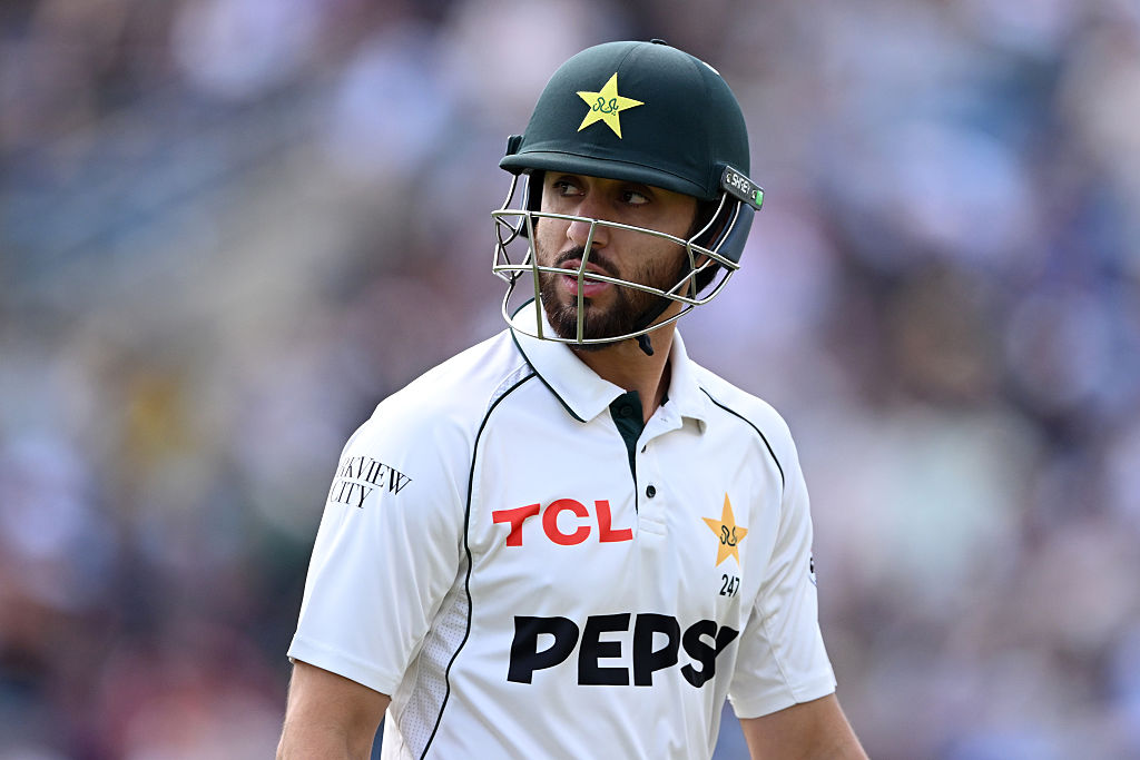 Mike Hesson Denies Claims Salman Ali Agha Snubbed King Charles Meeting