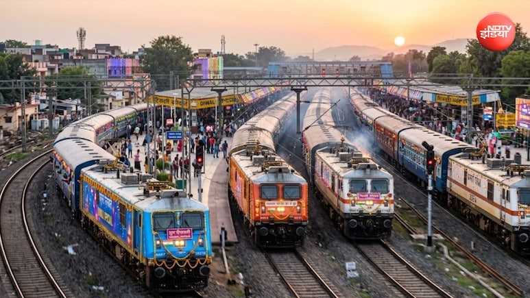 दिवाली-छठ के लिए रेलवे ने शुरू की 15 स्पेशल ट्रेनें, टिकट बुकिंग हुई शुरू, फटाफट सीट कर लें बुक