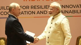 गले मिले, हाथ मिलाया.. राष्ट्रपति पुतिन का पीएम मोदी ने किया गर्मजोशी से स्वागत