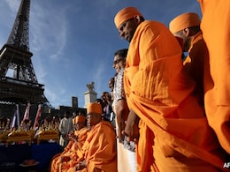 Eiffel Tower Reopens After Hindu Group Apologises For Removing Women Staff