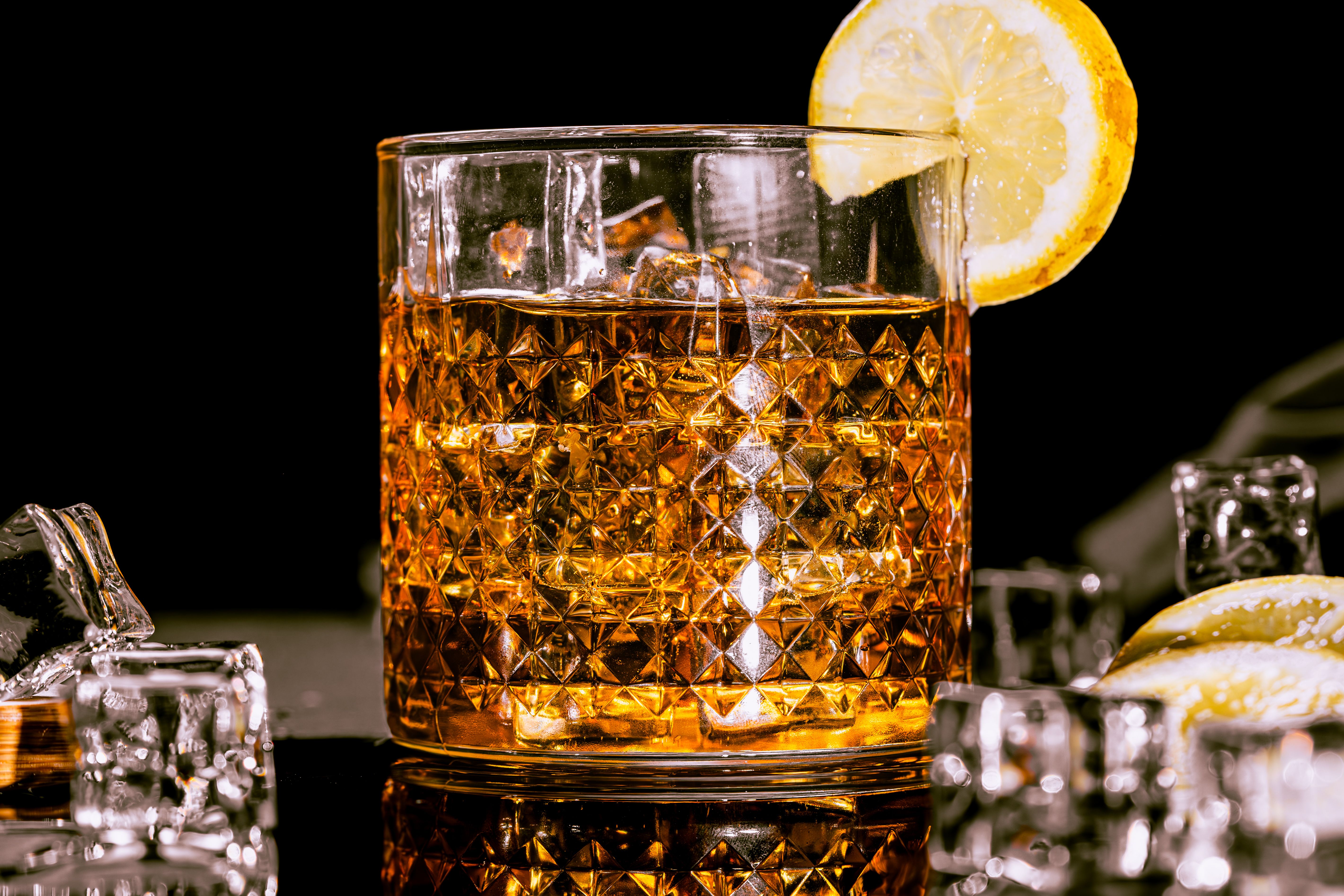 From Grain to Cask: How Whisky Develops Its Natural Flavours