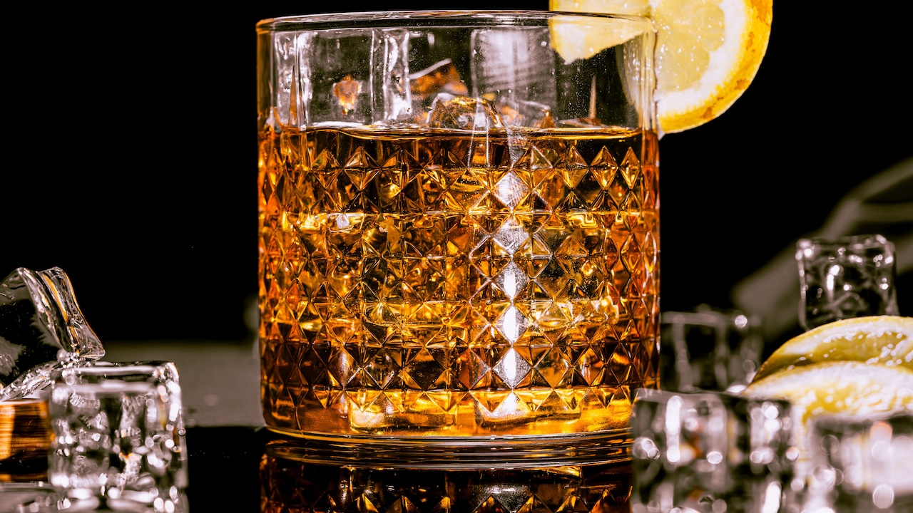 From Grain to Cask: How Whisky Develops Its Natural Flavours