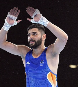 Boxer Sachin Siwach One Win Away From Medal, Moves To Asian Games Quarter-Finals, Preeti Pawar Bows Out