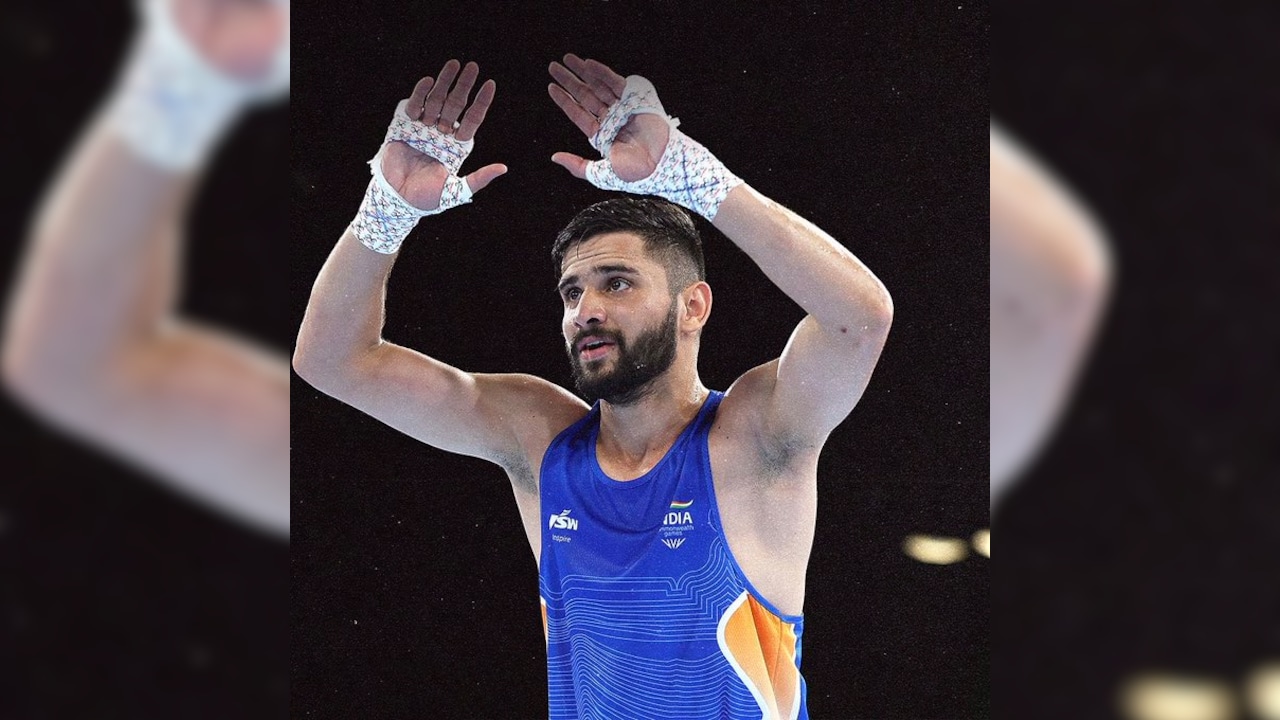 Sachin Siwach Beats Former Asian Champion Mohammad Abu Jajeh, Enters 60kg Quarterfinals