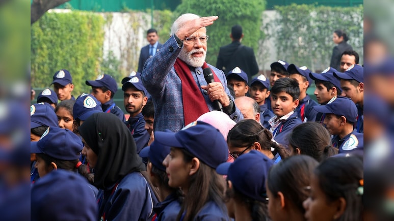 PM Modi का युवाओं से खास कनेक्शन: परीक्षा, रोजगार से AI तक...  कैसे बदल रही है नई पीढ़ी की तस्वीर?
