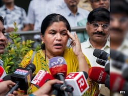 IIT Bombay Student's Parents Begin Hunger Strike At Azad Maidan