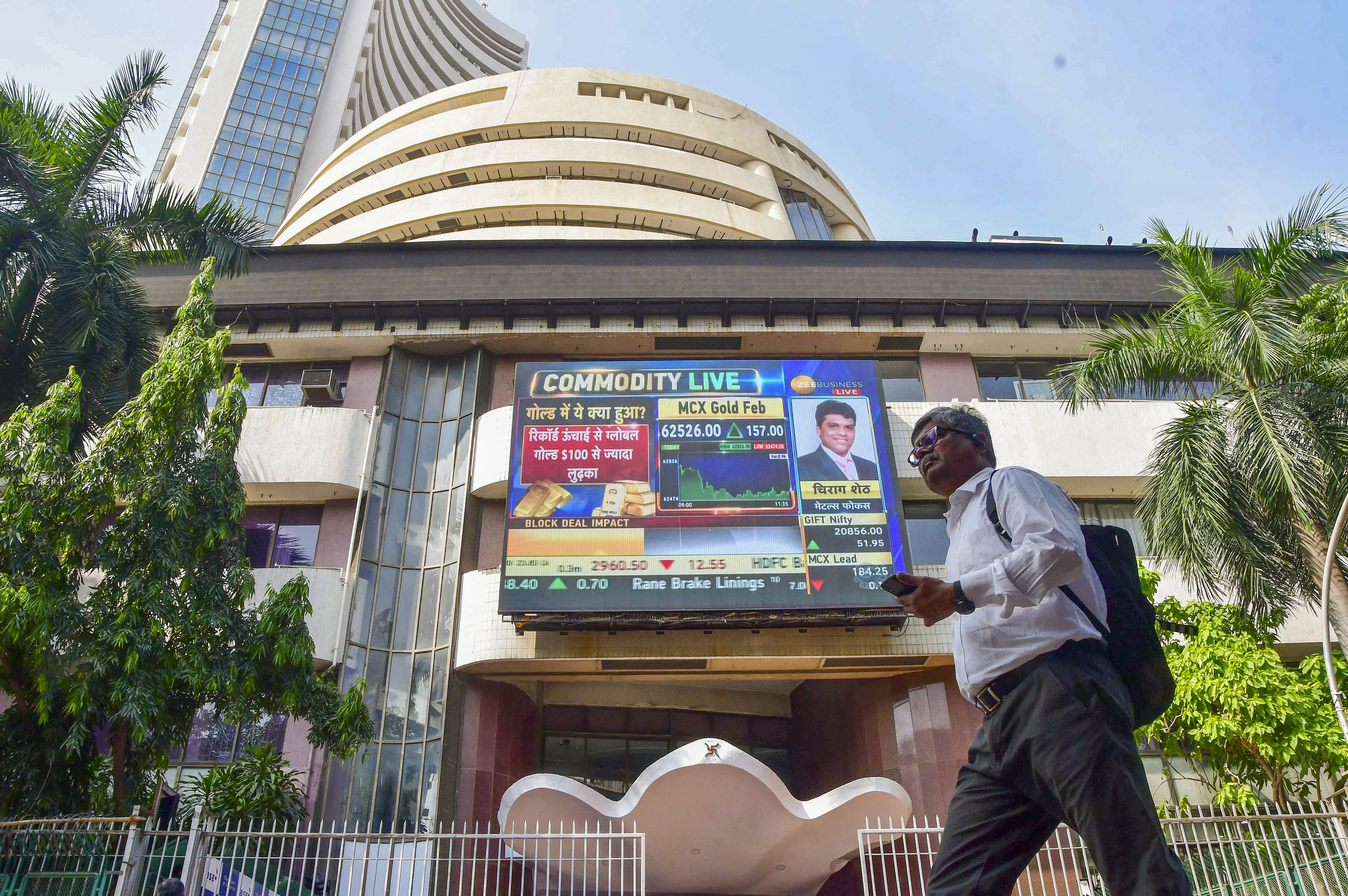 Q2 Results, Inflation Data, Crude Oil Prices To Drive Stock Markets This Week: Analysts