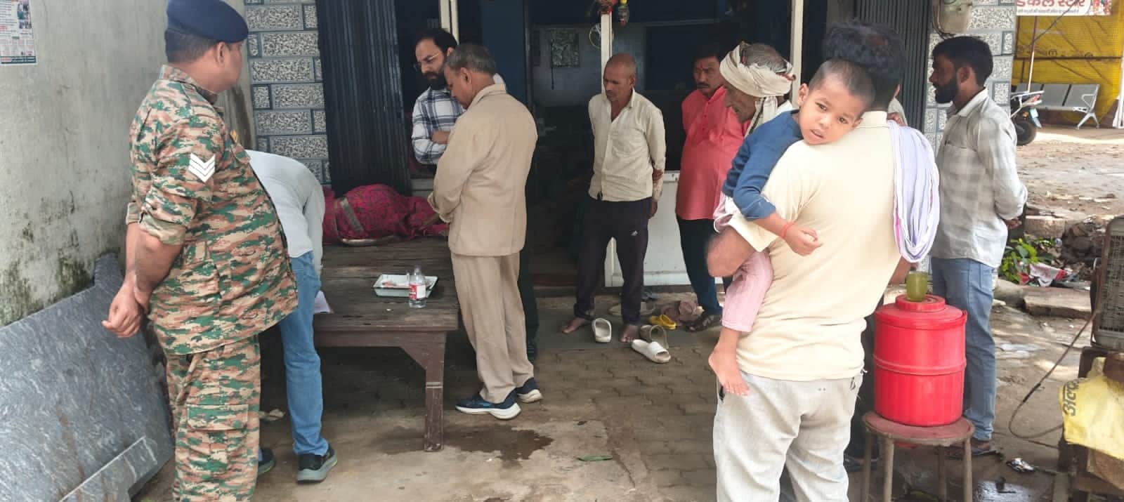 फर्जी क्लीनिक पर छापेमारी