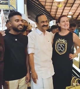 Cristiano Ronaldos Sister Meets Kerala Chief Minister, Carries A Special Message For CR7