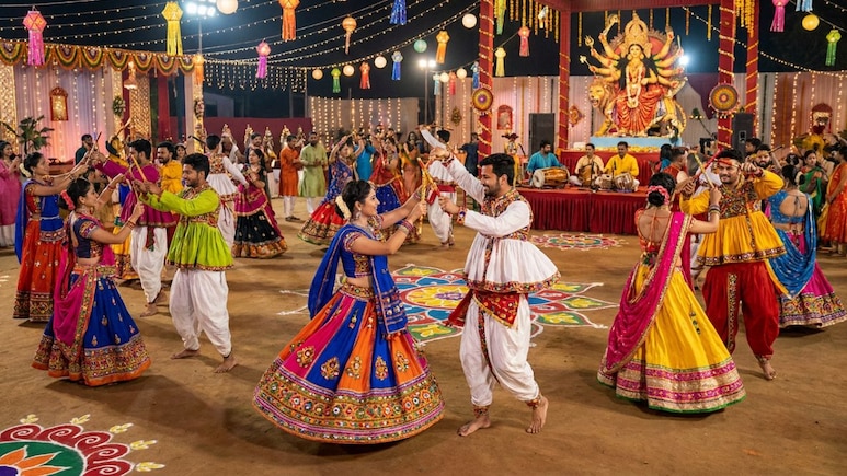 गरबा नाइट में लहंगा चोली छोड़कर ट्राई करें क्रॉप टॉप और स्कर्ट, नवरात्रि डांडिया खेलने के लिए हैं रहेंगे बेस्ट