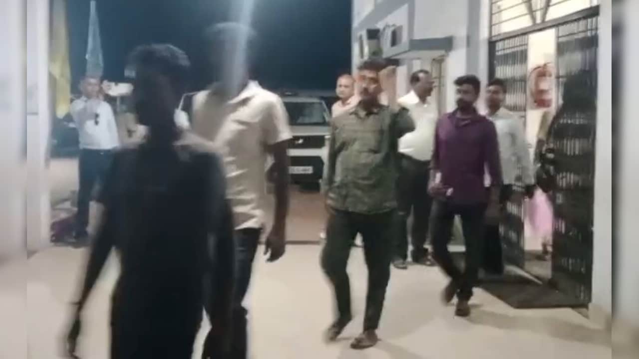 बिलासपुर से 23 संदिग्ध बांग्लादेशी गिरफ्तार, छत्तीसगढ़ पुलिस ने बंगाल जाकर देखे दस्तावेज; वापस भेजने की तैयारी