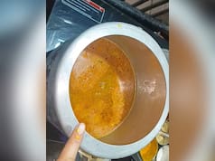 टाइम कम है? कुकर में 5 मिनट में बनाएं होटल जैसी मिक्स दाल, देखें वीडियो