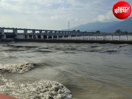 नेपाल की बाढ़ ने बढ़ाई बिहार की चिंता, शव-मलबा और दूषित पानी के साथ मंडराया महामारी का खतरा
