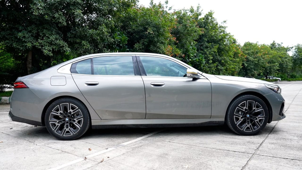 BMW i5 LWB Review BMW i5 LWB Review