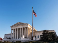 US Supreme Court Allows Trump's 3rd-Country Deportations