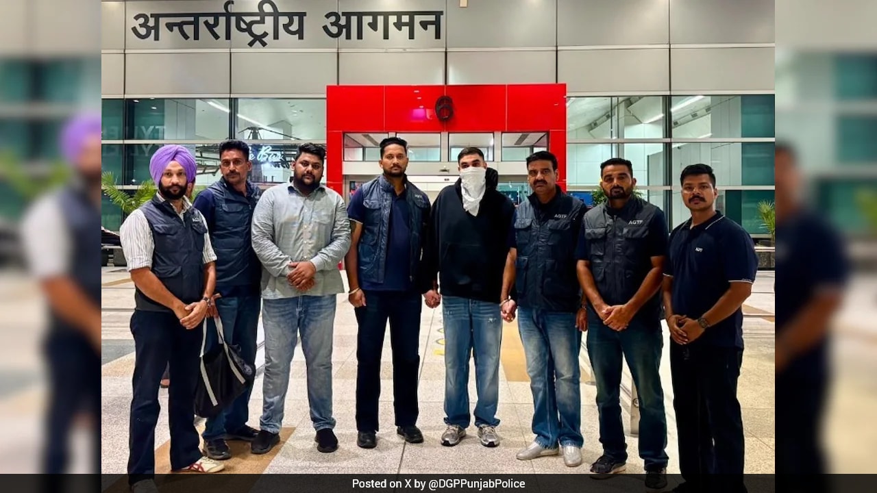 Deported From US, Lawrence Bishnoi Gang Member In Punjab Police Custody