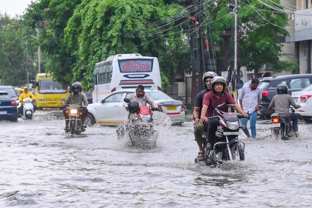 राजस्थान में मूसलाधार बारिश, बिजली गिरने से 1 की मौत; स्कूल की दीवार ढही