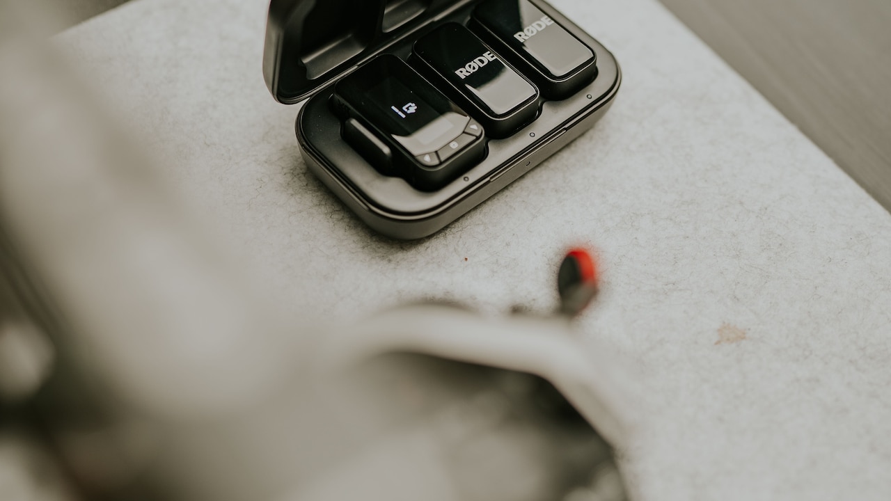 10 Setup Problems That Make Wireless Microphones Crackle, Drop Audio Or Lose Connection