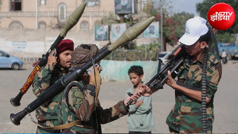 लाल सागर में गदर मचाने वाले हूती कौन हैं, सऊदी अरब से क्या है उनकी लड़ाई