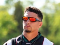 Patrick Mahomes’ Viral Post Gets Travis Kelce’s "LFG" Reaction After Chiefs Beat Dolphins 24-10