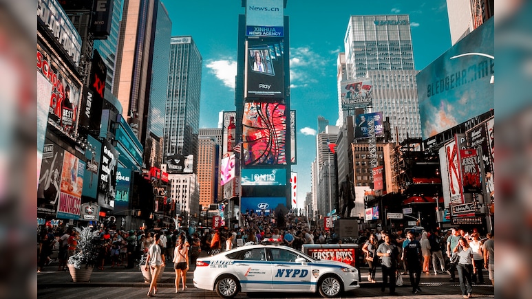 Three Injured In Stabbings Just Ahead Of NYC Carnival Parade