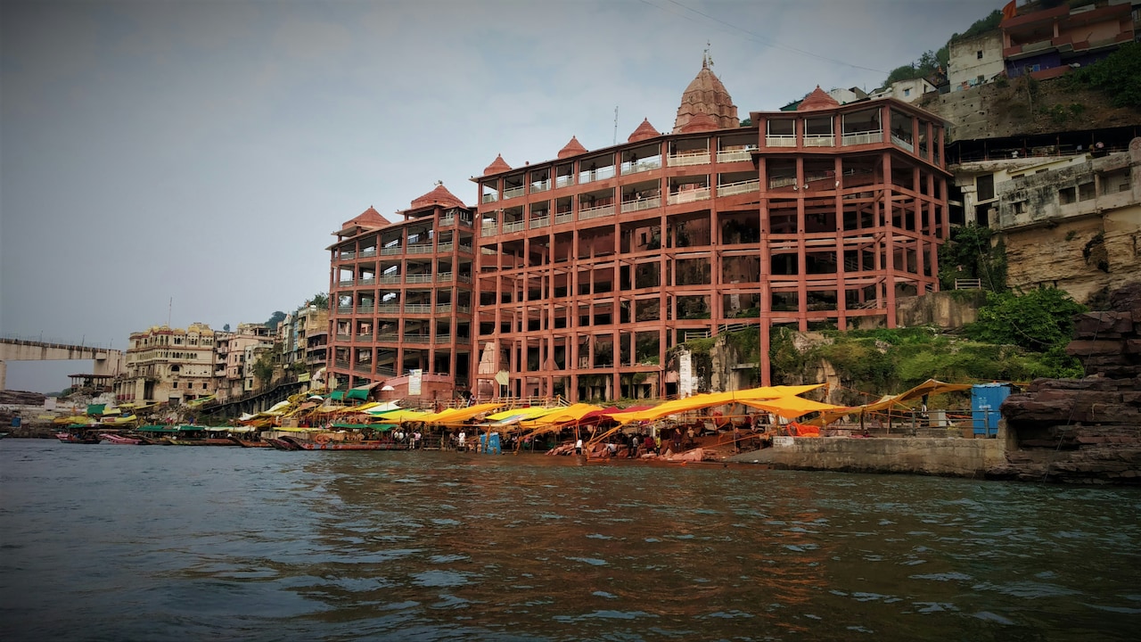 Omkareshwar Temple, Located On An Island, Is Home To One Of The 12 Jyotirlingas