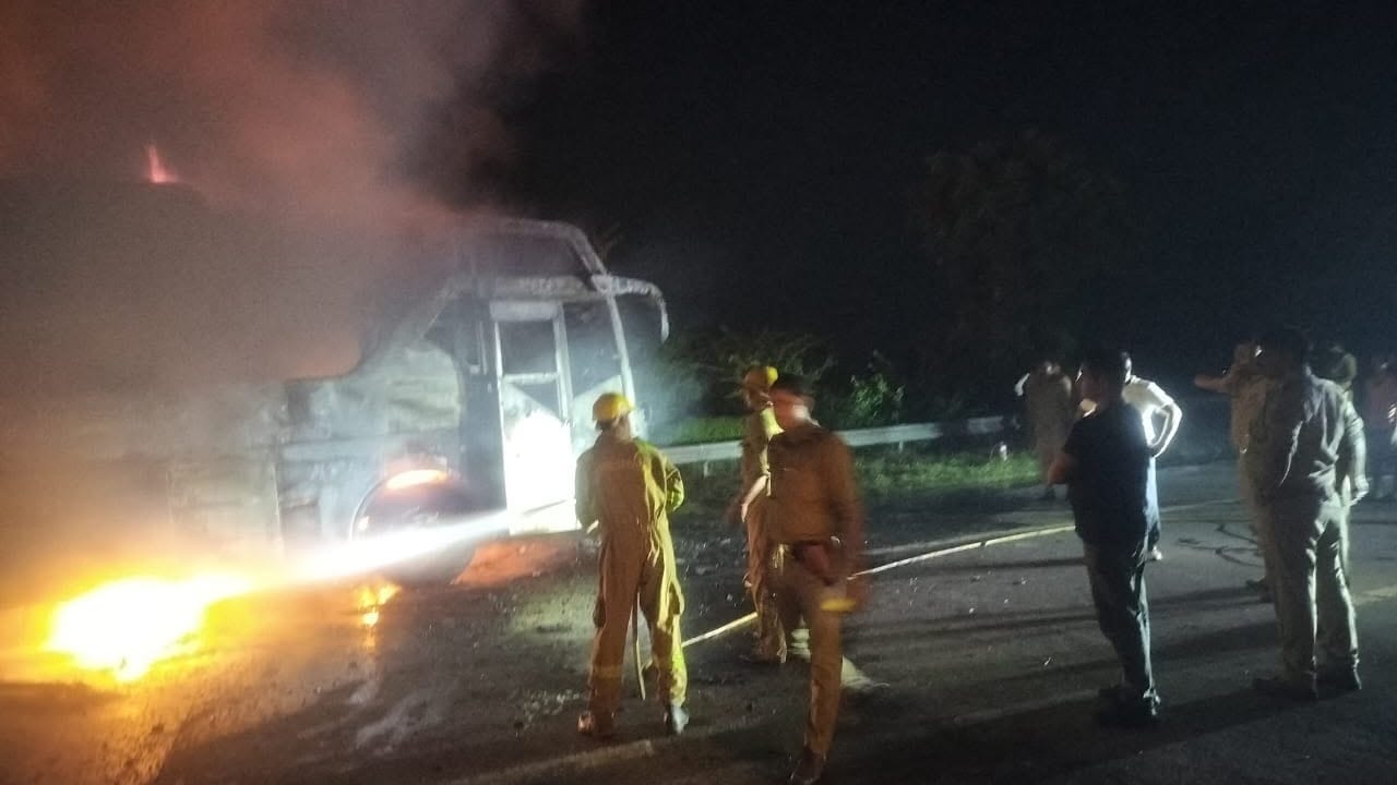 Greater Noida Bus Fire: Greater Noida Bus Fire: