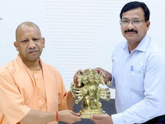 UP में IAS-PCS के तबादले: 2 करोड़ का अवार्ड जीतने वाले DM पाण्‍डेय को हटाया, कई ज‍िलाध‍िकारी भी बदले