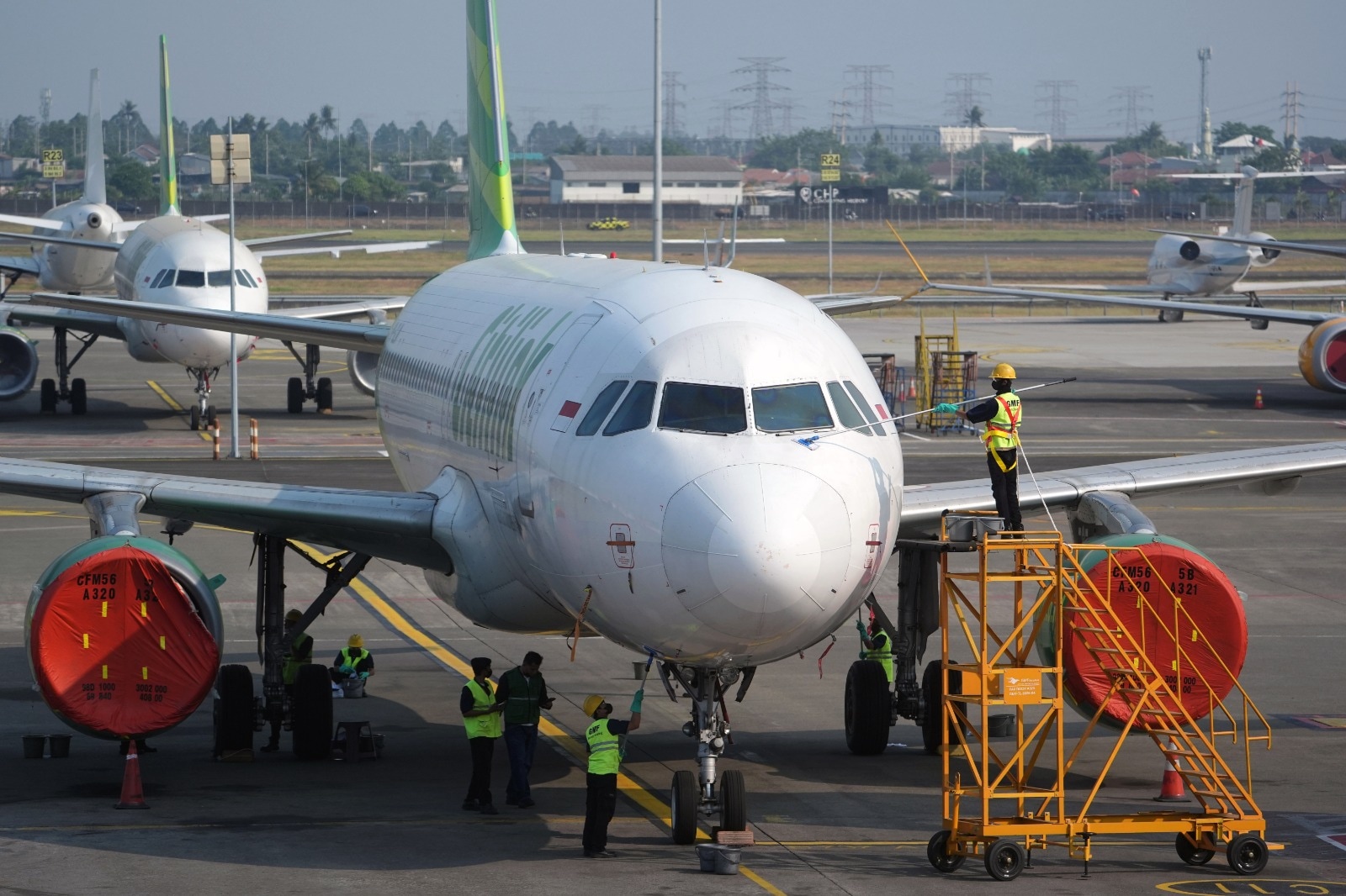 Indonesia Reopens Jakarta, Bandung Airports As Ash Risks Recede