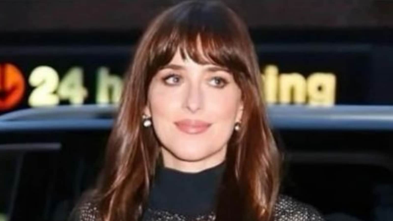 Dakota Johnson Reveals Why Taylor Swift And Travis Kelce May Never Release Their Wedding Photos