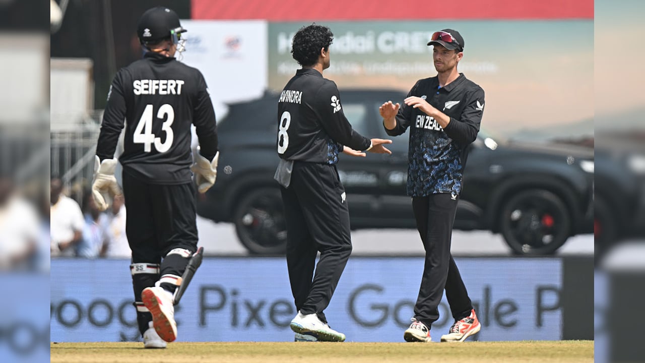 New Zealand Star Suffers Freak Injury During Promo Shoot, Doubtful For India T20Is