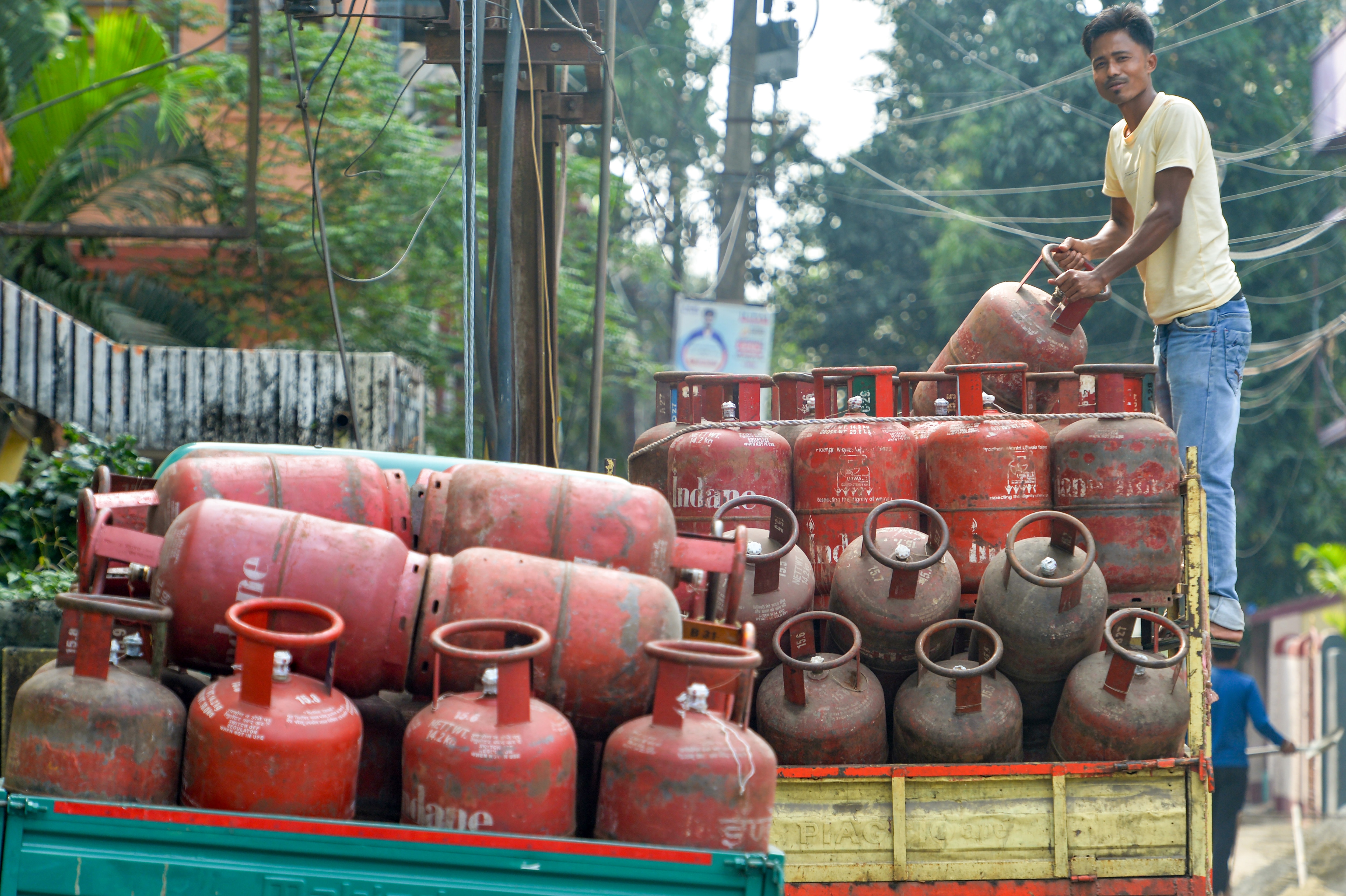 Commercial LPG Gets Costlier! Price Hiked By Up To Rs 71 From Oct 1 - Check New Rates