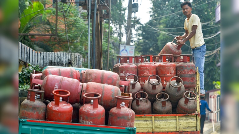 Commercial LPG Gets Costlier! Price Hiked By Up To Rs 71 From October 1 Across Cities &mdash; Check New Rates