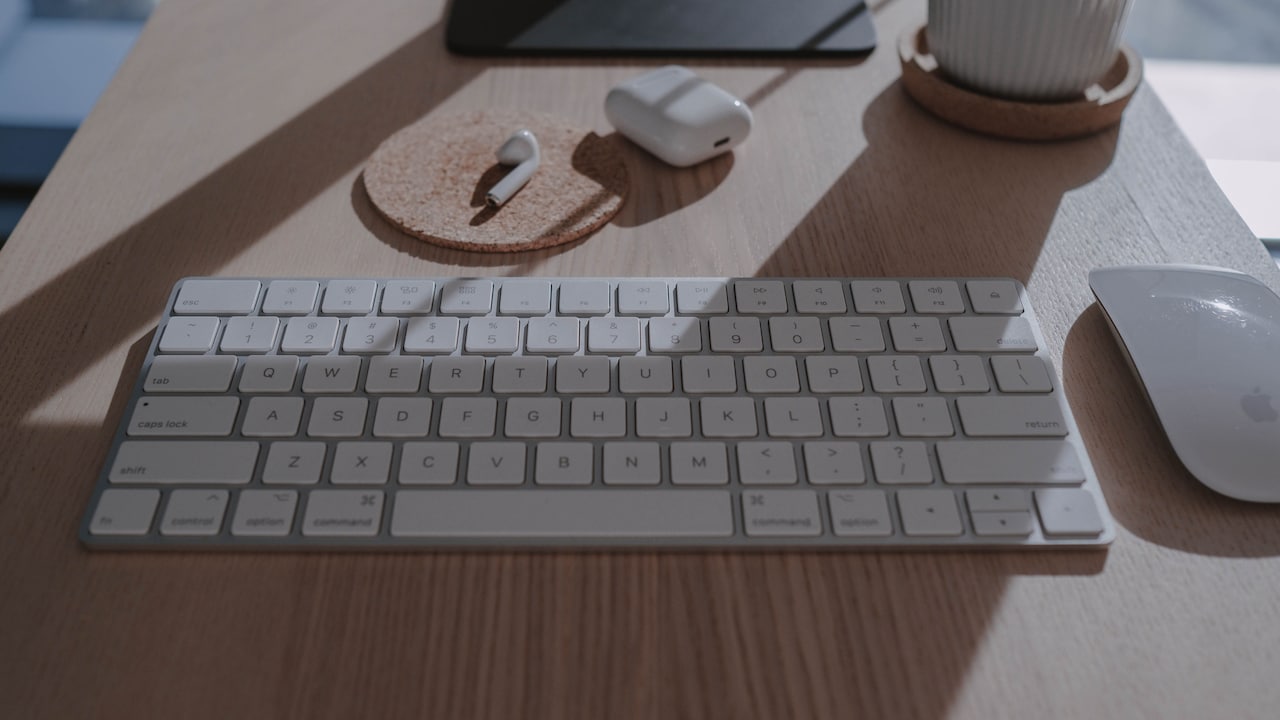 10 Reasons Wireless Keyboards Take Too Long To Wake Up And How To Reduce The Delay 10 Reasons Wireless Keyboards Take Too Long To Wake Up And How To Reduce The Delay