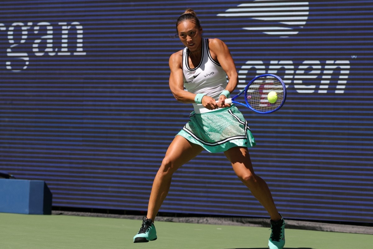 Zheng Erases Another 5-0 Deficit, Beats Swiatek To Reach US Open last 8