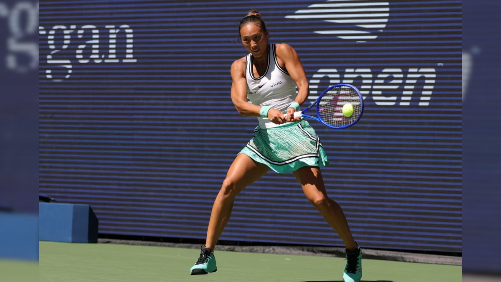 Zheng Qinwen Erases Another 5-0 Deficit, Beats Iga Swiatek To Reach US Open Quarterfinals