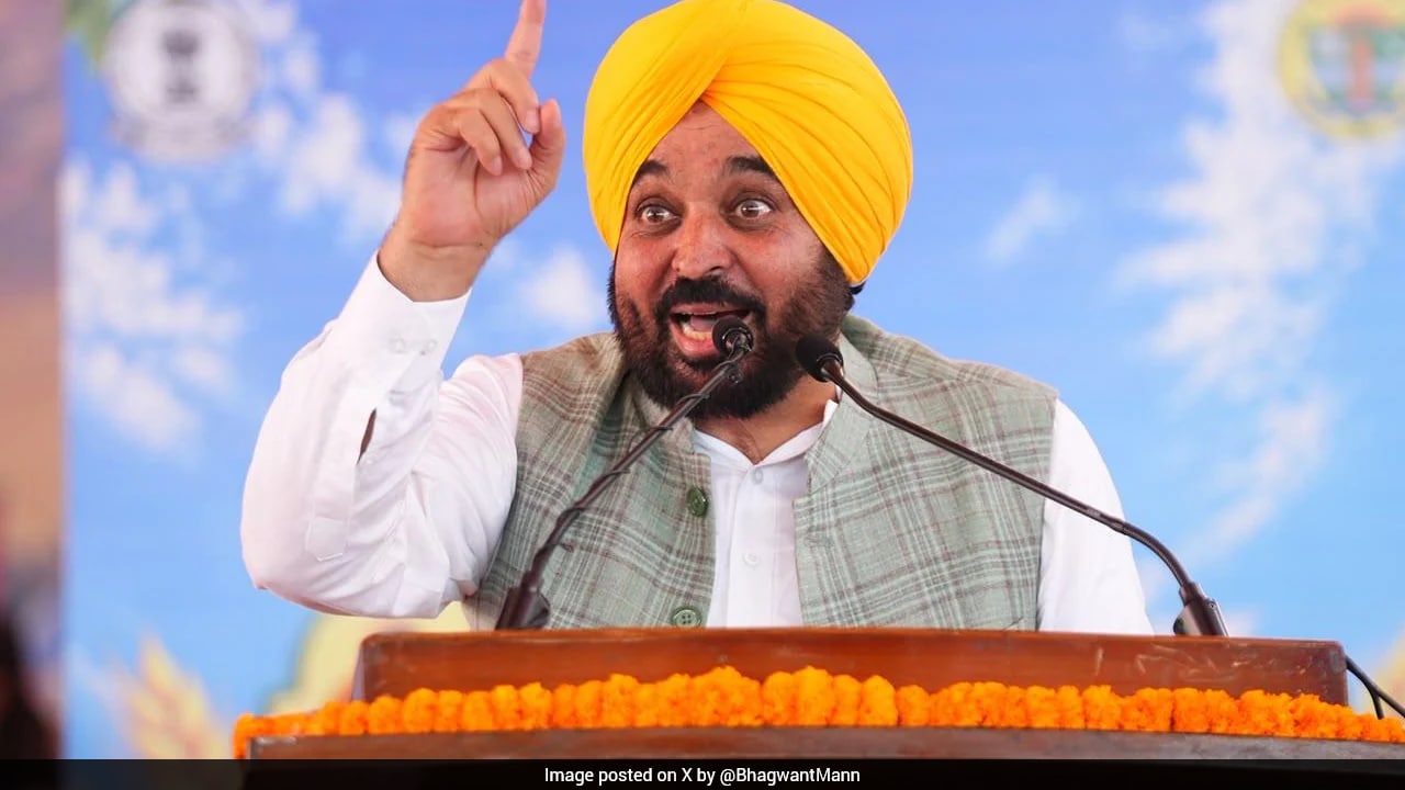 Bhagwant Mann Takes AAP's Punjab Report Card Door-To-Door Ahead Of Polls