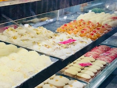 FDA's Big Action In Mumbai: Licences Of Milan Punjab, Sadguru Sweets Suspended