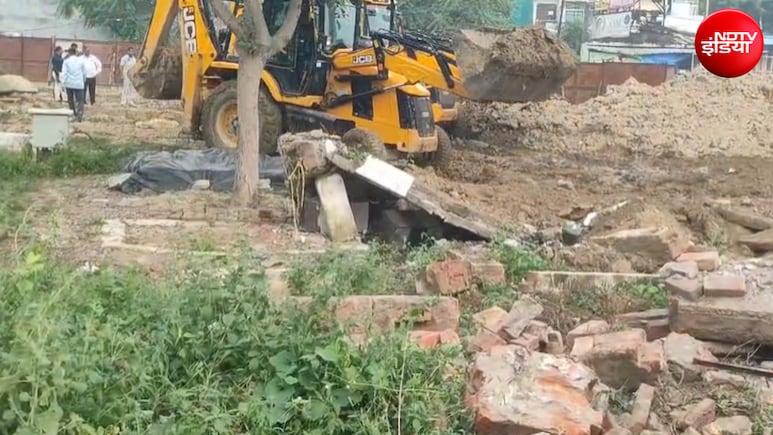 कानपुर में अवैध कब्रिस्तान पर चला बुलडोजर, हाईकोर्ट से खारिज हुई थी याचिका,  जानें पूरा मामला