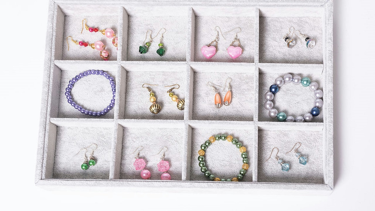 Compact jewellery organisers make everyday storage effortless Compact jewellery organisers make everyday storage effortless