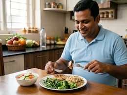 How To Reduce Upper Belly Fat With Just Your Diet: Doctors Suggest Changes