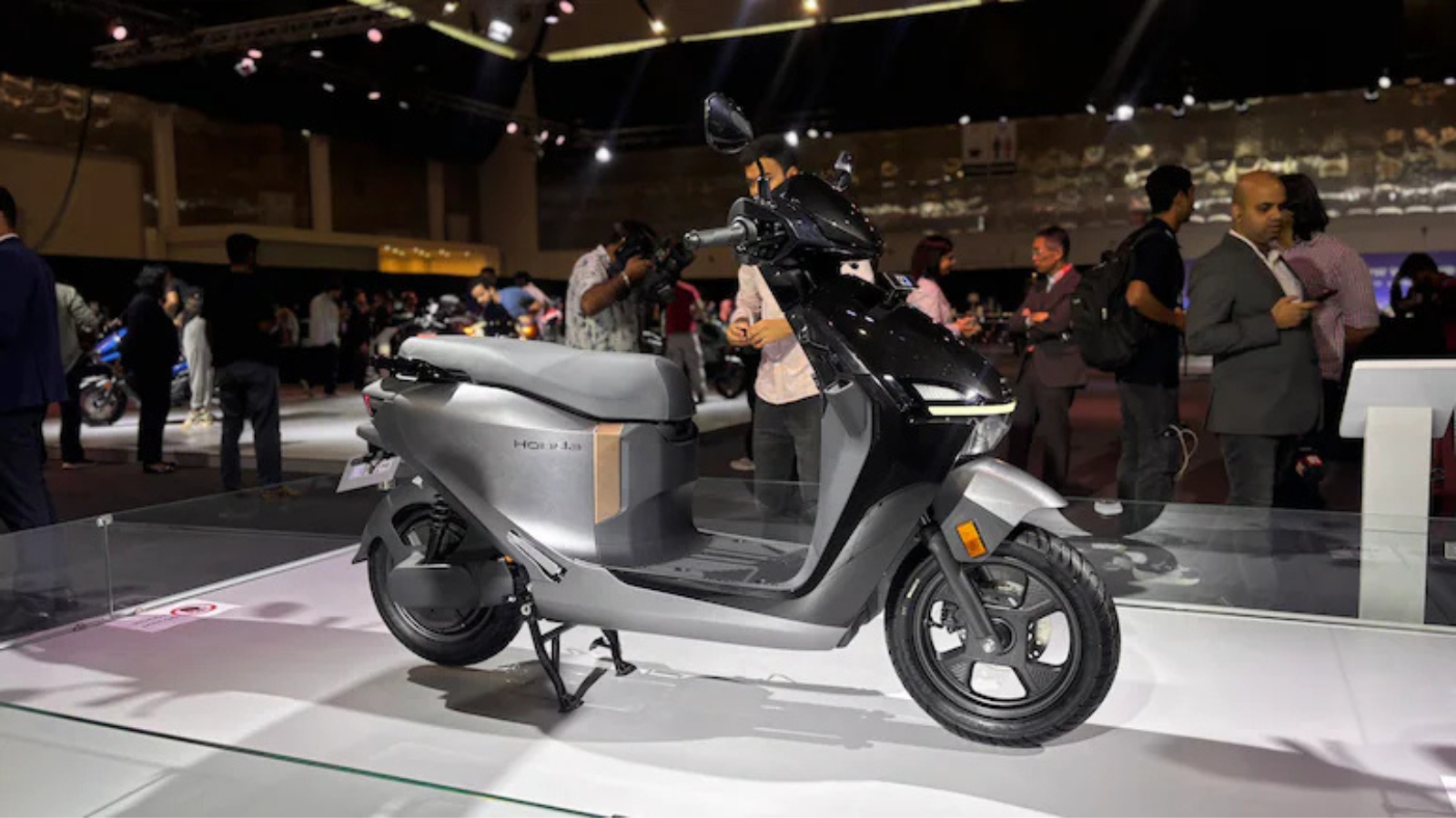 Honda ने भारत में लॉन्च किया QC3 इलेक्ट्रिक स्कूटर, जानें प्राइस, फीचर्स