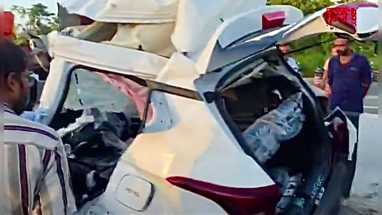 Thrissur Car Accident: Eight Students Dead After Vehicle Crashes Into Parked Lorry