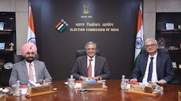 'हमारी नहीं सुनी जाती', चुनाव आयुक्तों की अनदेखी की रिपोर्ट से भड़की कांग्रेस-AAP, मांगा CEC का इस्तीफा