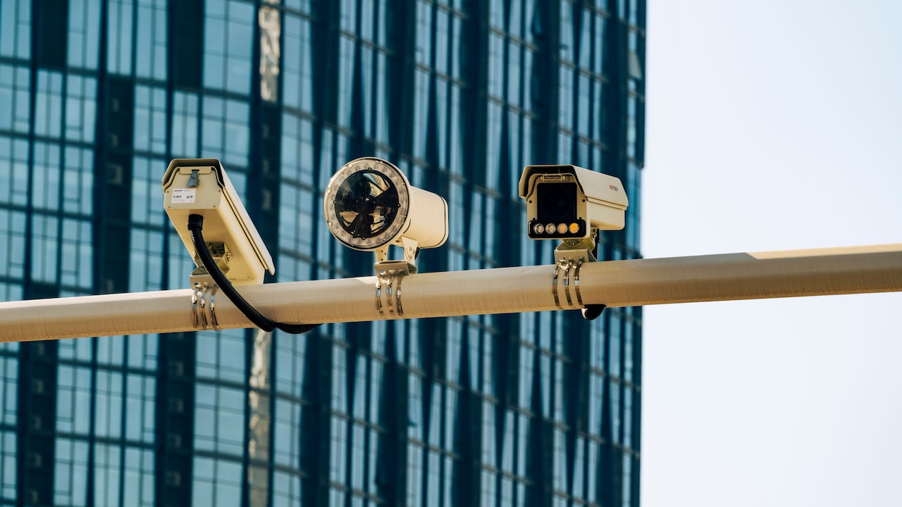 10 CCTV Myths Debunked: Digital Zoom, Night Vision, AI And More 10 CCTV Myths Debunked: Digital Zoom, Night Vision, AI And More