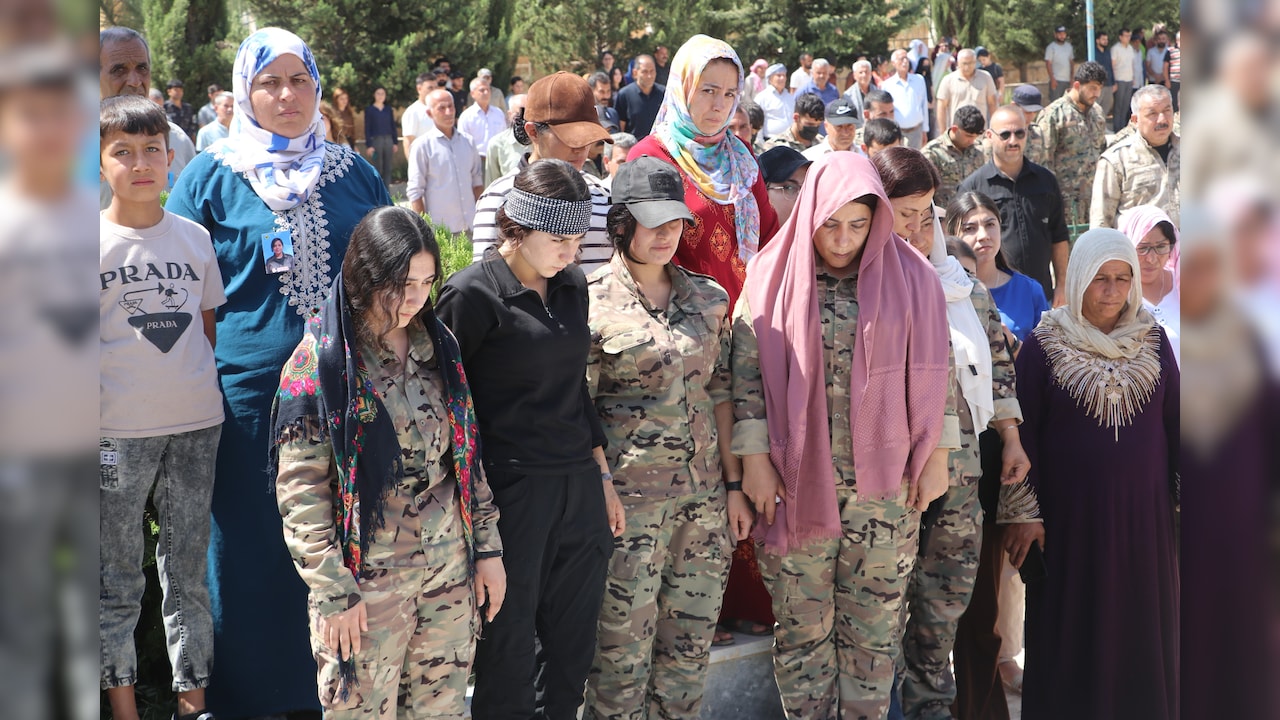 Kurdish Women Fighters Who Battled Islamic State Seek Role In New Syria
