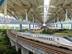 How India's 320 Kmph Bullet Train Will Change Tracks Without A Jolt. Technology Explained