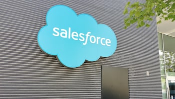 Salesforce Down: Global Outage Raises Concern For Amazon, Walmart, Other Major Customers