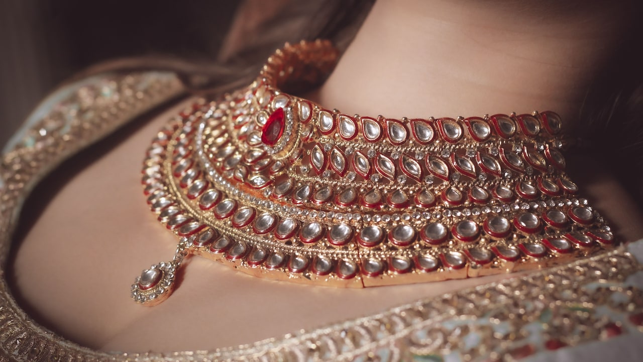 10 Ways You May Be Storing Costume Jewellery Wrong And Causing Tarnish 10 Ways You May Be Storing Costume Jewellery Wrong And Causing Tarnish