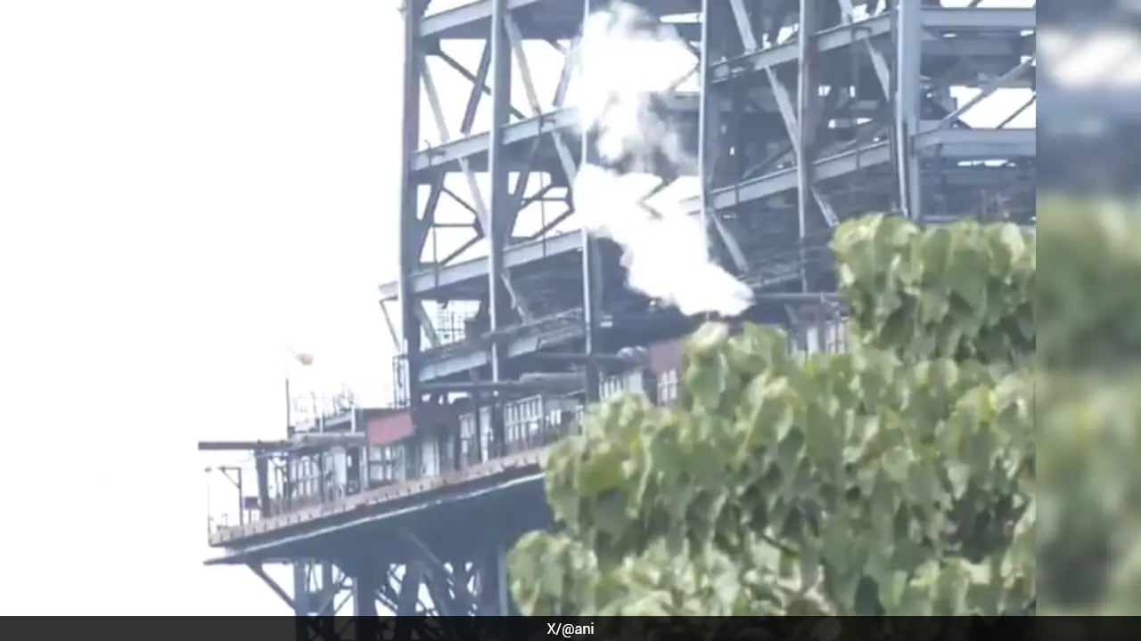 1 Dead, 8 Injured In Fire At Refinery In Karnataka